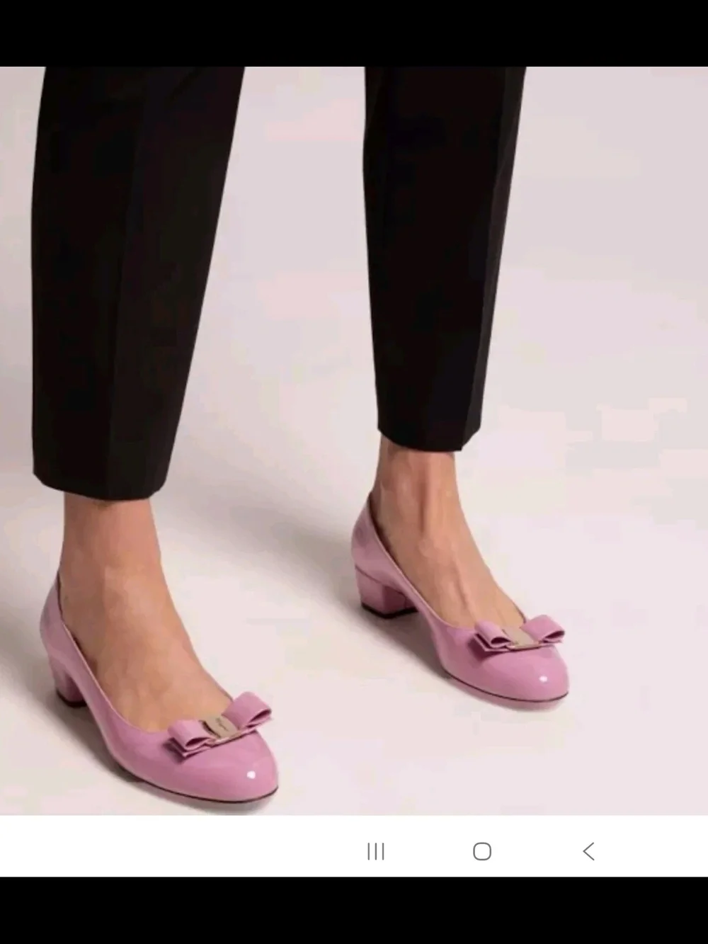 New Salvatore Ferragamo Sz 9.5 B Vara Vertigo Pink Logo Bow Patent Leather Pumps
